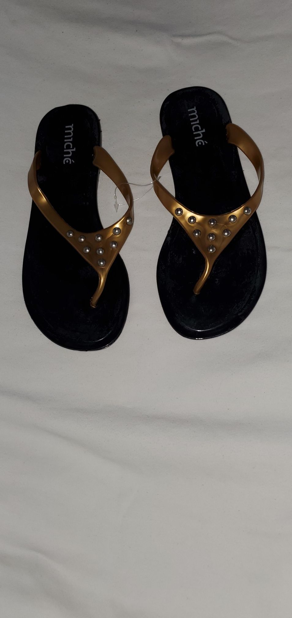 Woman slip on/sandals $5 only