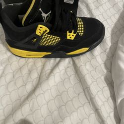 Jordan 4 Yellow Thunder’s