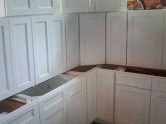 White Shaker Kitchen Cabinets