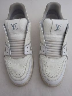 louis vuitton White Signature Trainer Sneakers 9.5 no box Authenticate