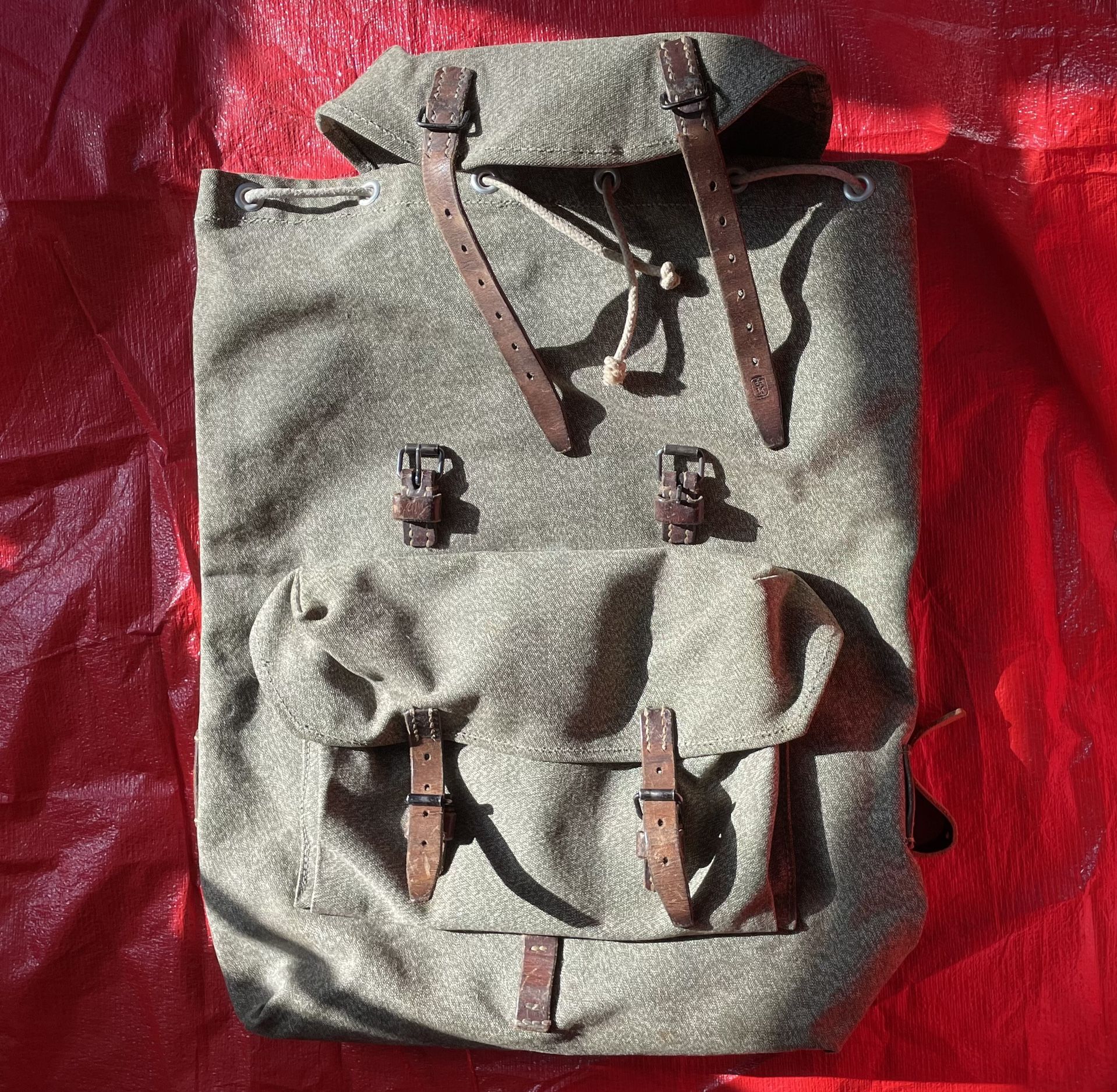 HEAVY DUTY VINTAGE CANVAS BACKPACK With Leather Strappings