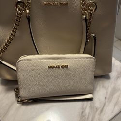 Kate spade & Michel cores purse    