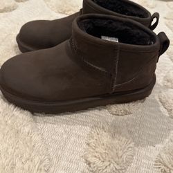 Ugg Boots  Size 5