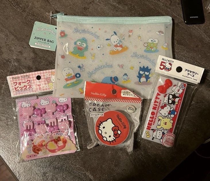 Hello Kitty Bundle 
