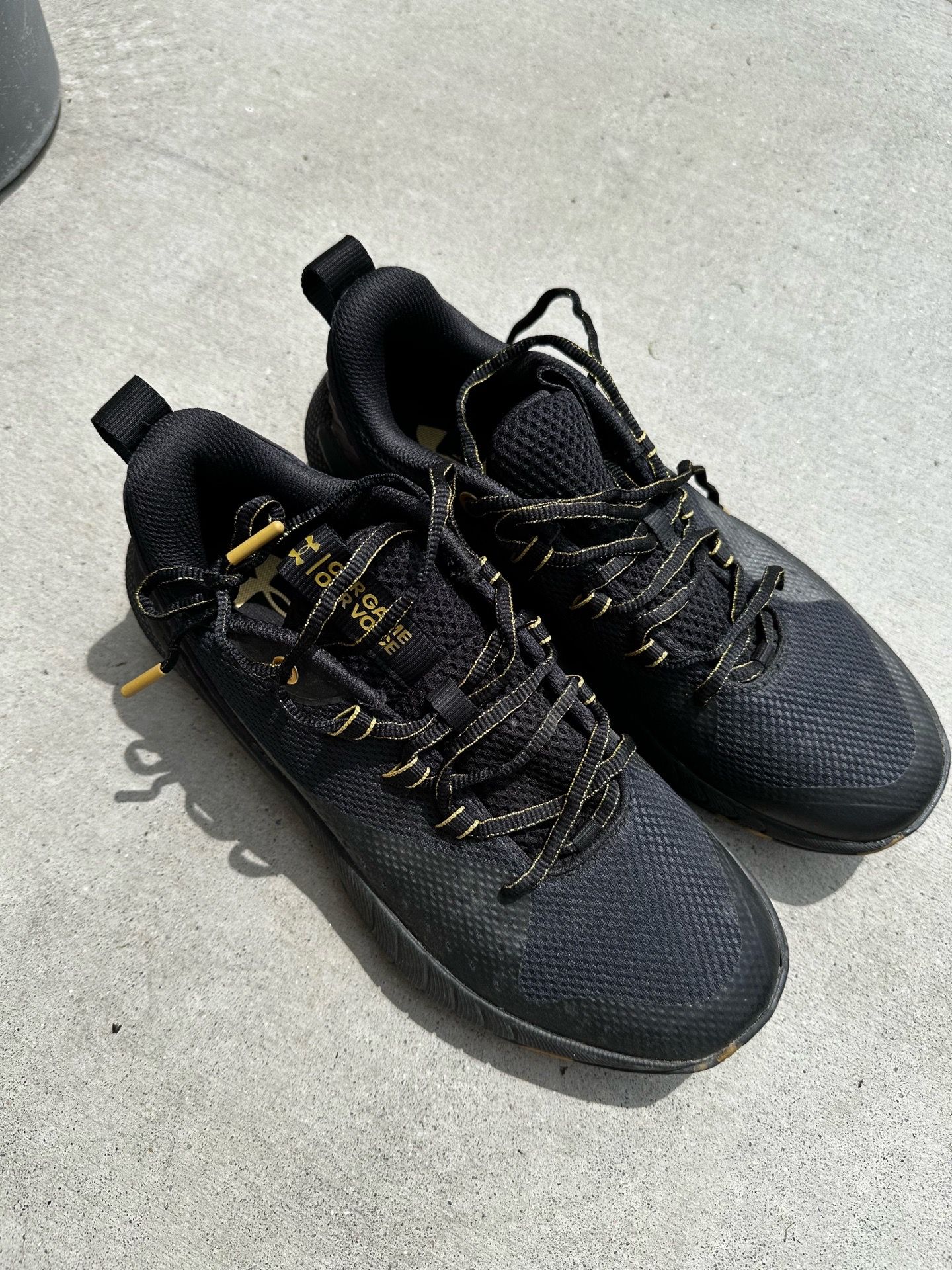 Men’s Under Armour shoes