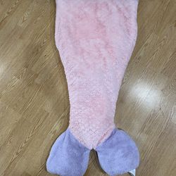 Mermaid Tail Blanket 🧜‍♀️ 
