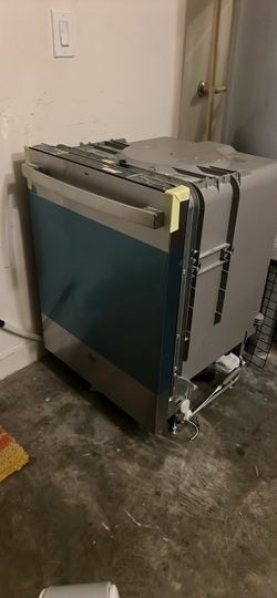 Brand New Dishwasher (GE)