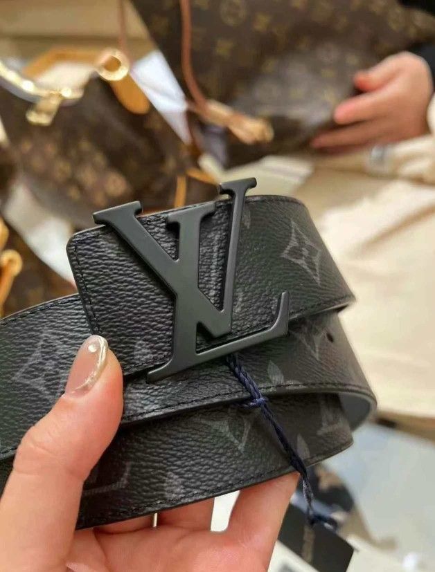 LV Classic Black Flower Belt