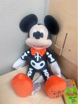 Mickey Mouse Halloween 2026 Plush – Medium 14 1/4'' – Exclusive