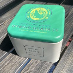 Fossil Watch Collectible Tin Teal Coyote Southwestern