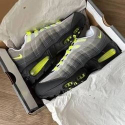 Nike Air Max 95 Neon Big Bubble 2026 Size 10