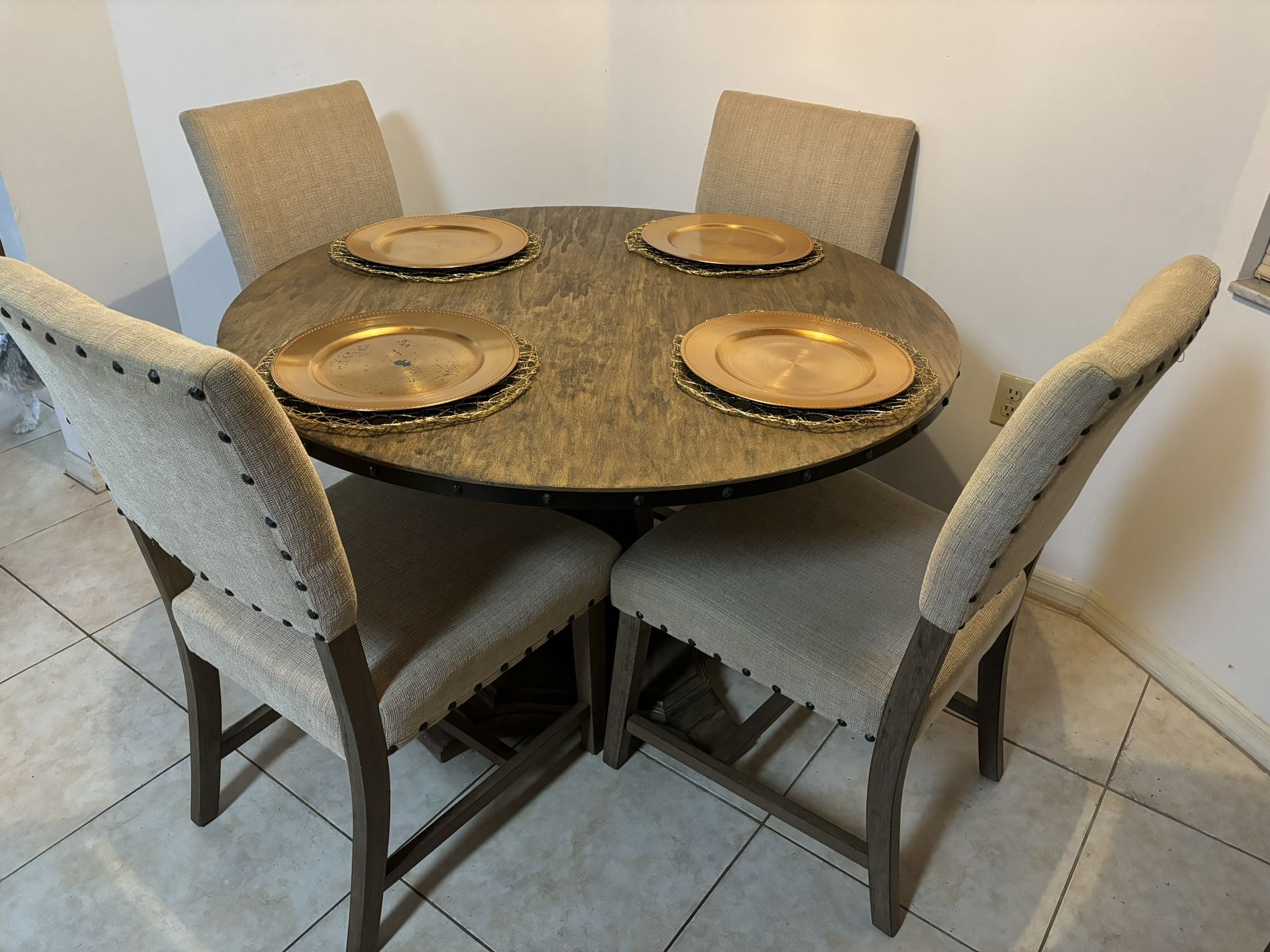 Dining Table and 4 Chairs