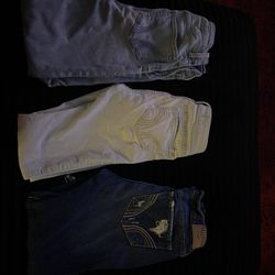 3 Hollister Jeans 