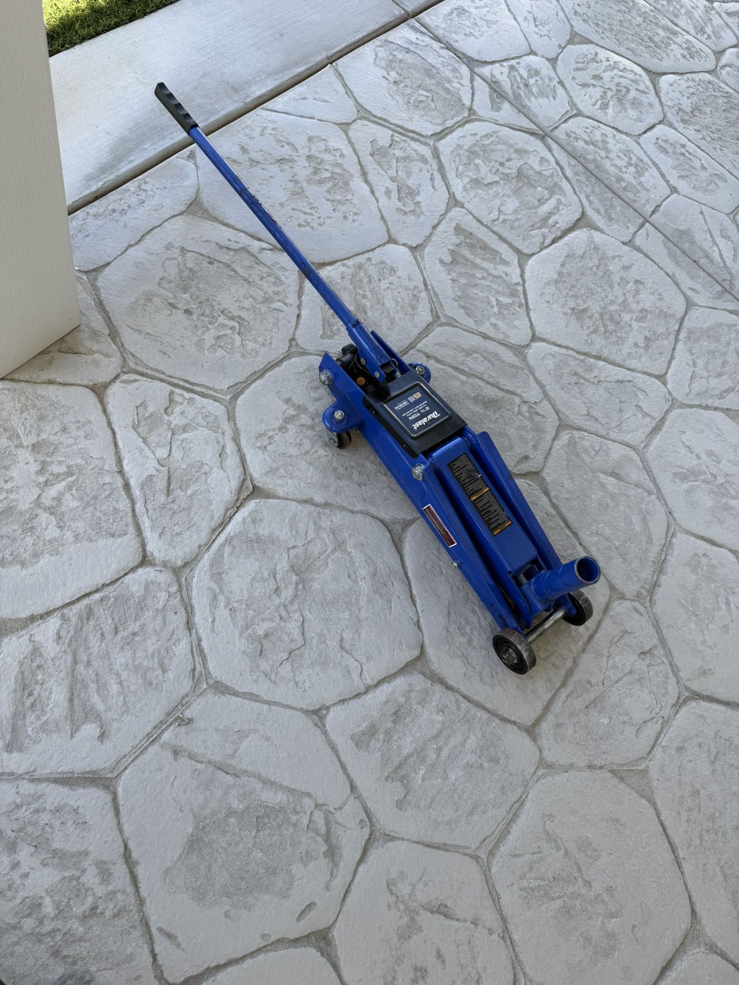 2ton Floor Jack Good Condition