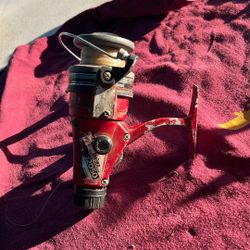 Vintage Daiwa J2050 Spinning Reel