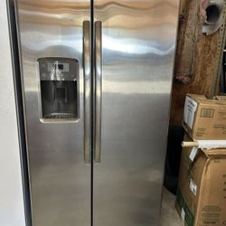 GE PROFILE REFRIGERATOR 