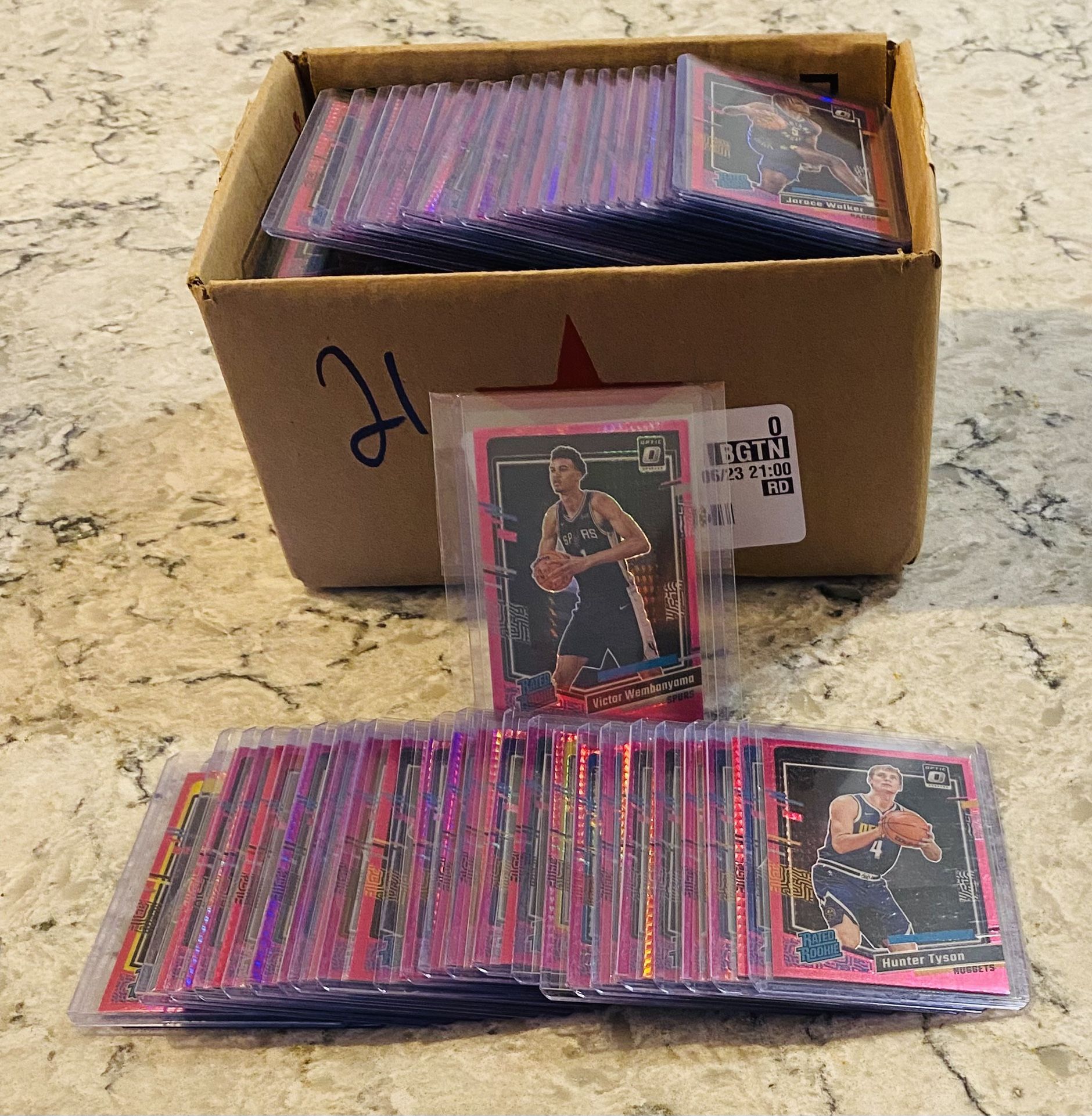 2023-24 Panini Optic Basketball Hyper Pink Complete Set 1-250