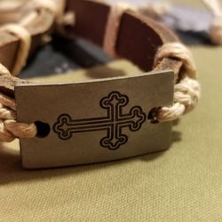 Unisex Crucifix Leather Bracelet Cream Cord