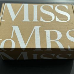 MISS TO MRS BRIDAL BOX (never used)