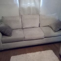 Art Van Couch 