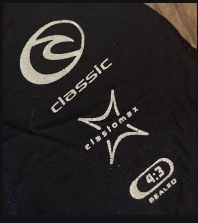 NEW WOMENS WETSUIT
