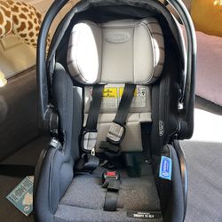 Infant Car Seat - Graco Snugride Snugfit 35 Elite/DLX