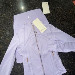 Lululemon Workout Set (Size 4) Light Purple