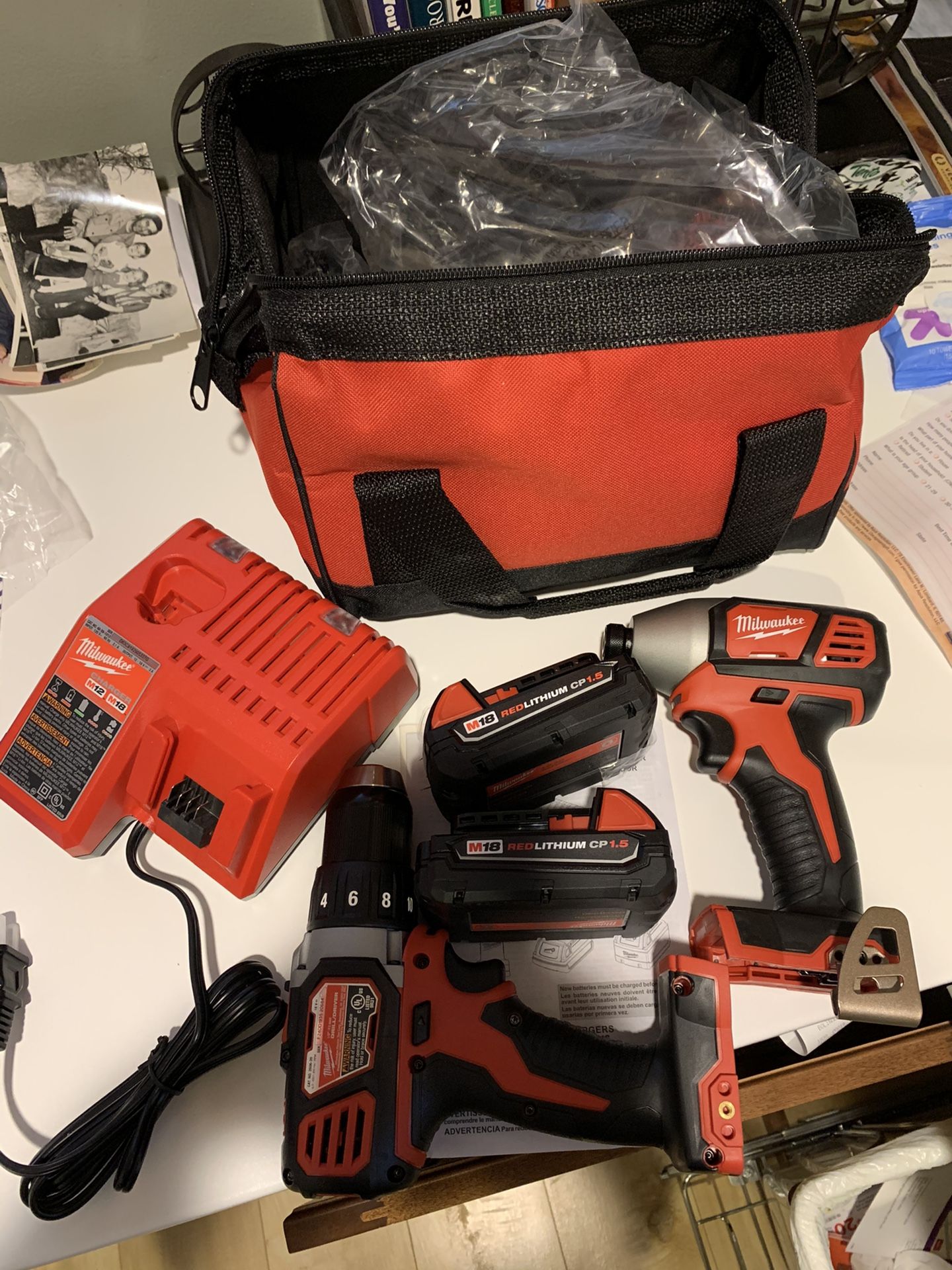 Milwaukee 18volt 2 tool combo with 2 batteries, charger and bag NEW