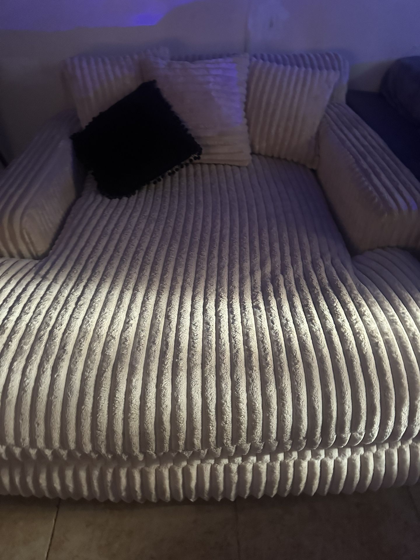 Sillon Beige Con Cojines