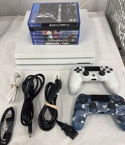 PS4 Pro Glacier White + Games