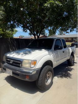 2000 Toyota Tacoma