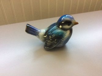 Collectable,   Goebel  Bird  Porcelain   Figurine (Sparrow)  West Germany CV73 Rare  Glossy Blue Color. Mint  1970’s $8.00