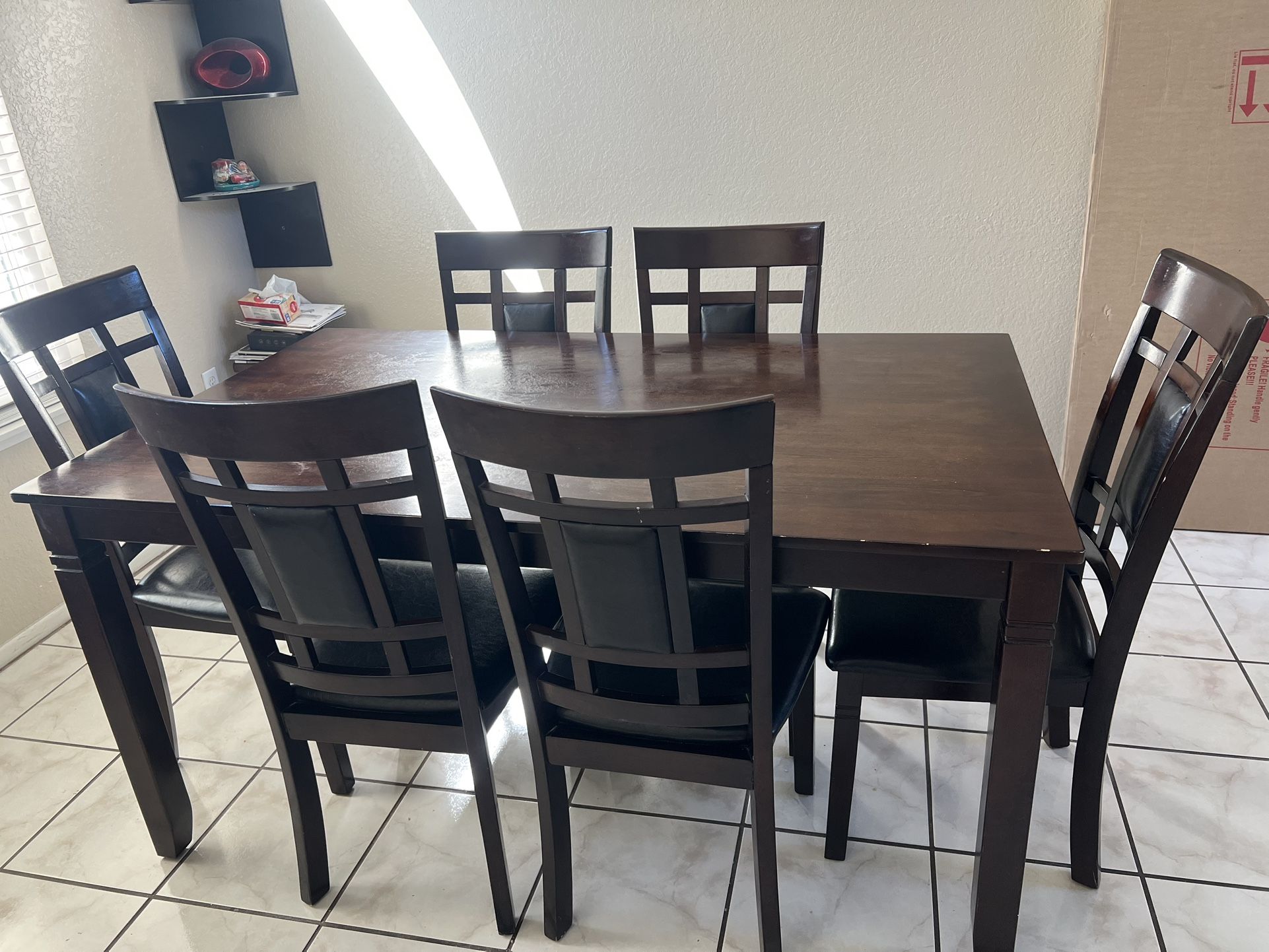 Dining Table Set