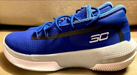 Under Armour UA SC 3ZERO III Curry Kid’s Basketball Shoe