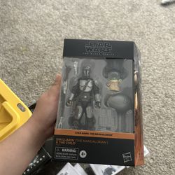 Star Wars The Black Series Din Djarin (The Mandalorian) and The Child