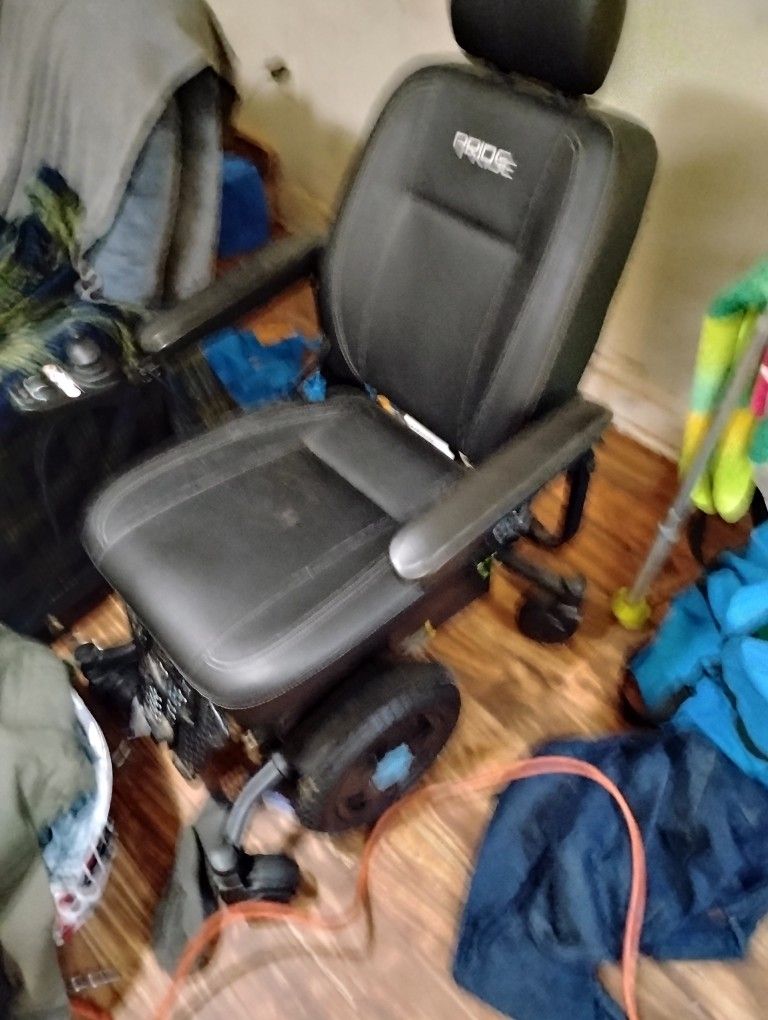 Pride Electric Wheel Chair New $700