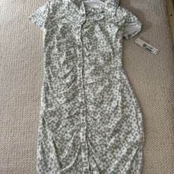 Nwt Womens Green Floral Small Dress 