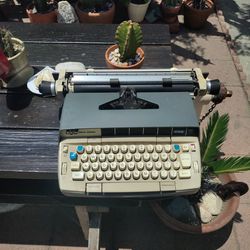 Old Electric Typewriter
