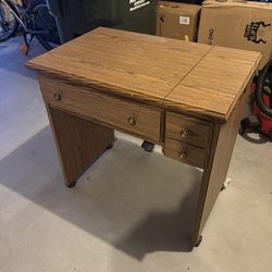 Sewing machine - Perfect condition- Vintage