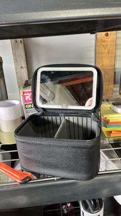 Makeup case with led mirror