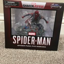 Spider Punk PVC Diorama 
