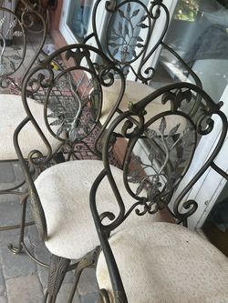 Metal bronze and silver stools