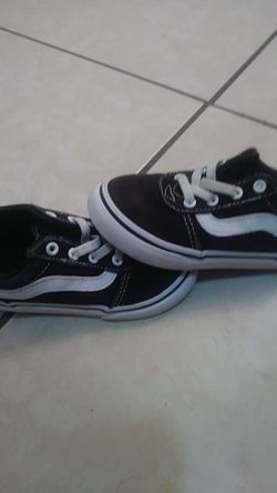 Toddler black vans