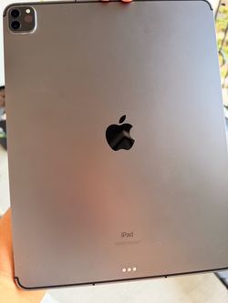 Apple iPad Pro 12.9" (5th Gen, M1, 1TB / 16GB RAM) Space Gray + Free Magic Keyboard Case (+ Apple Pencil 2 Available)