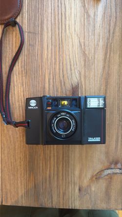 Minolta AF-Sv point and shoot 35mm film camera
