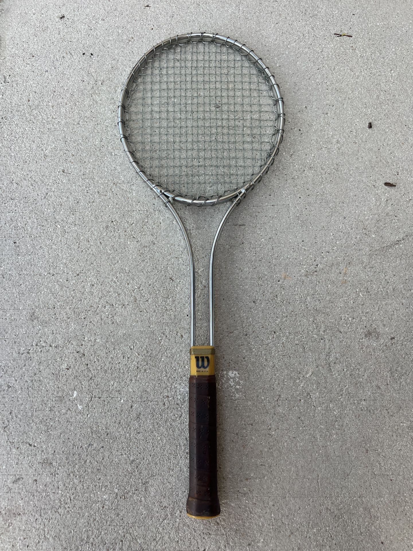 Vintage Wilson Tennis Racket T2000