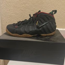 Gucci foamposite Size 8.5