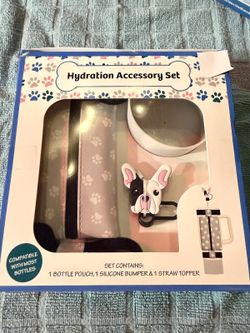 Hydration accessory set with dog print