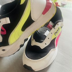 Girls Shoes Size 2