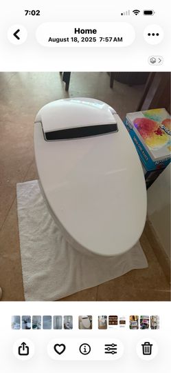 Auto AI toilet new never installed